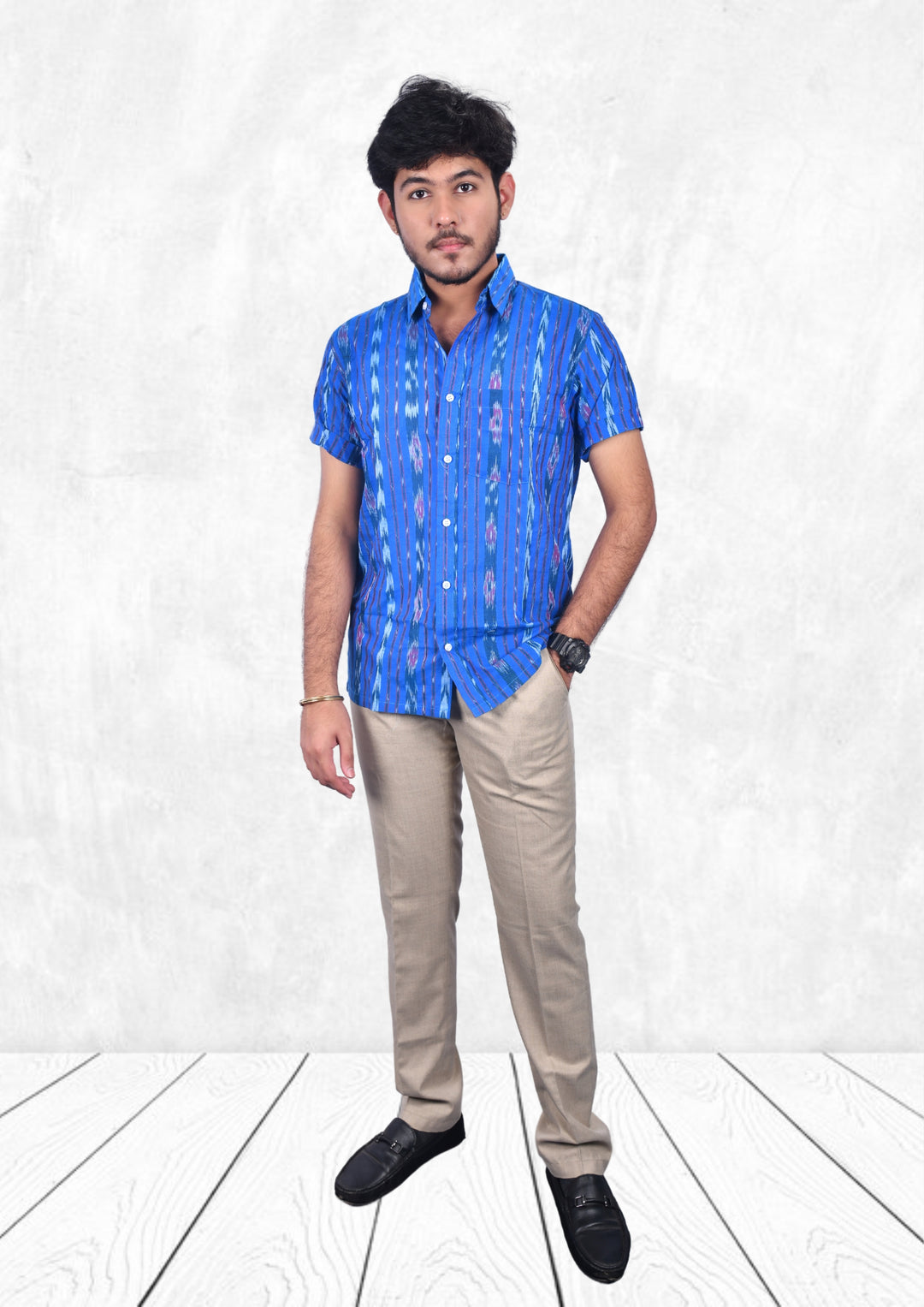 Sambalpuri Handloom Blue Cotton Half-sleeve Shirt for Men