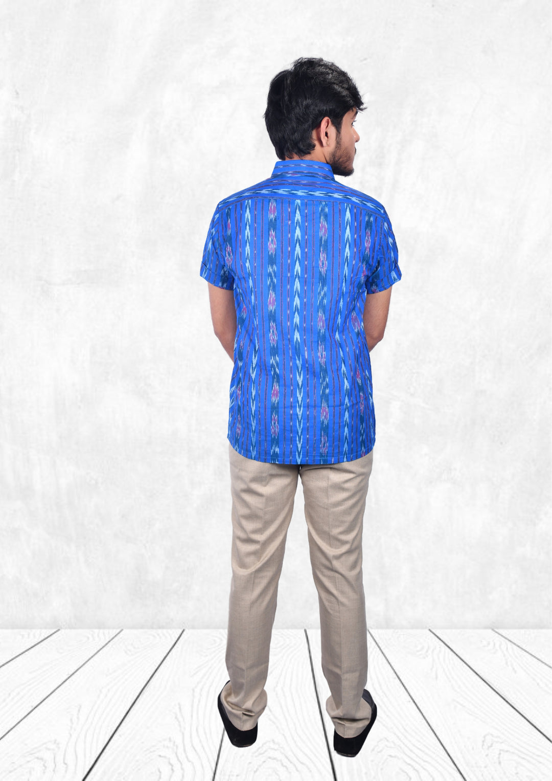Sambalpuri Handloom Blue Cotton Half-sleeve Shirt for Men