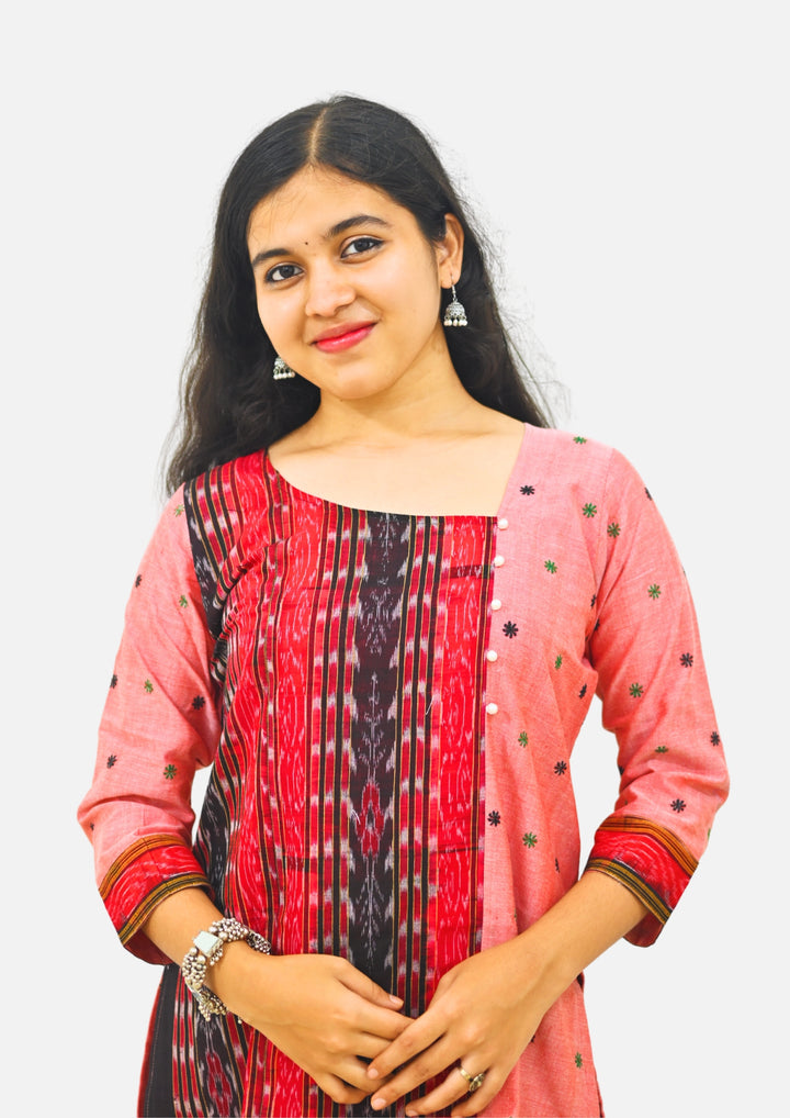 Wovio Modern Ikat Fusion Top D Neck – Pink Base with Mini Dot Motifs & Red–Black