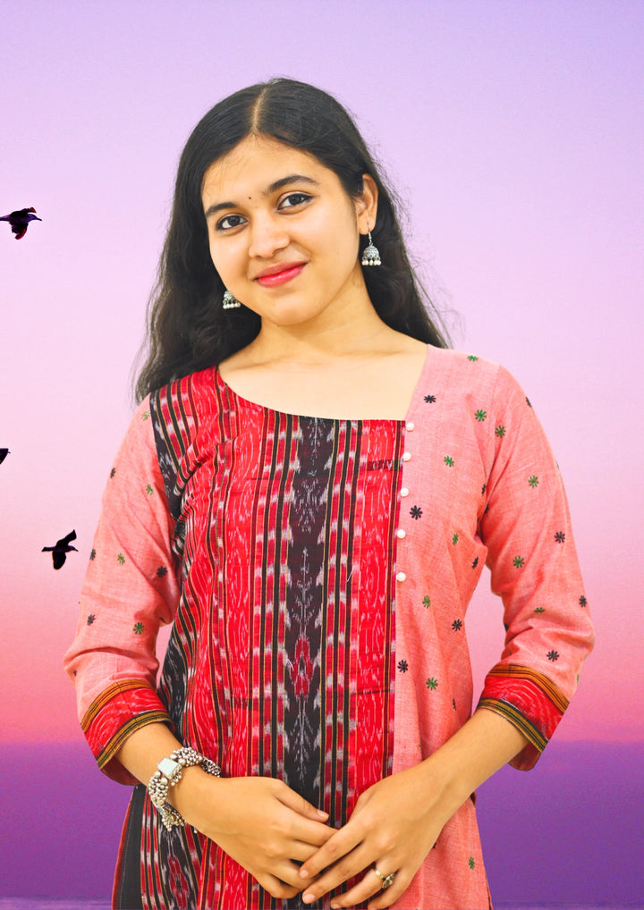 Wovio Modern Ikat Fusion Top D Neck – Pink Base with Mini Dot Motifs & Red–Black