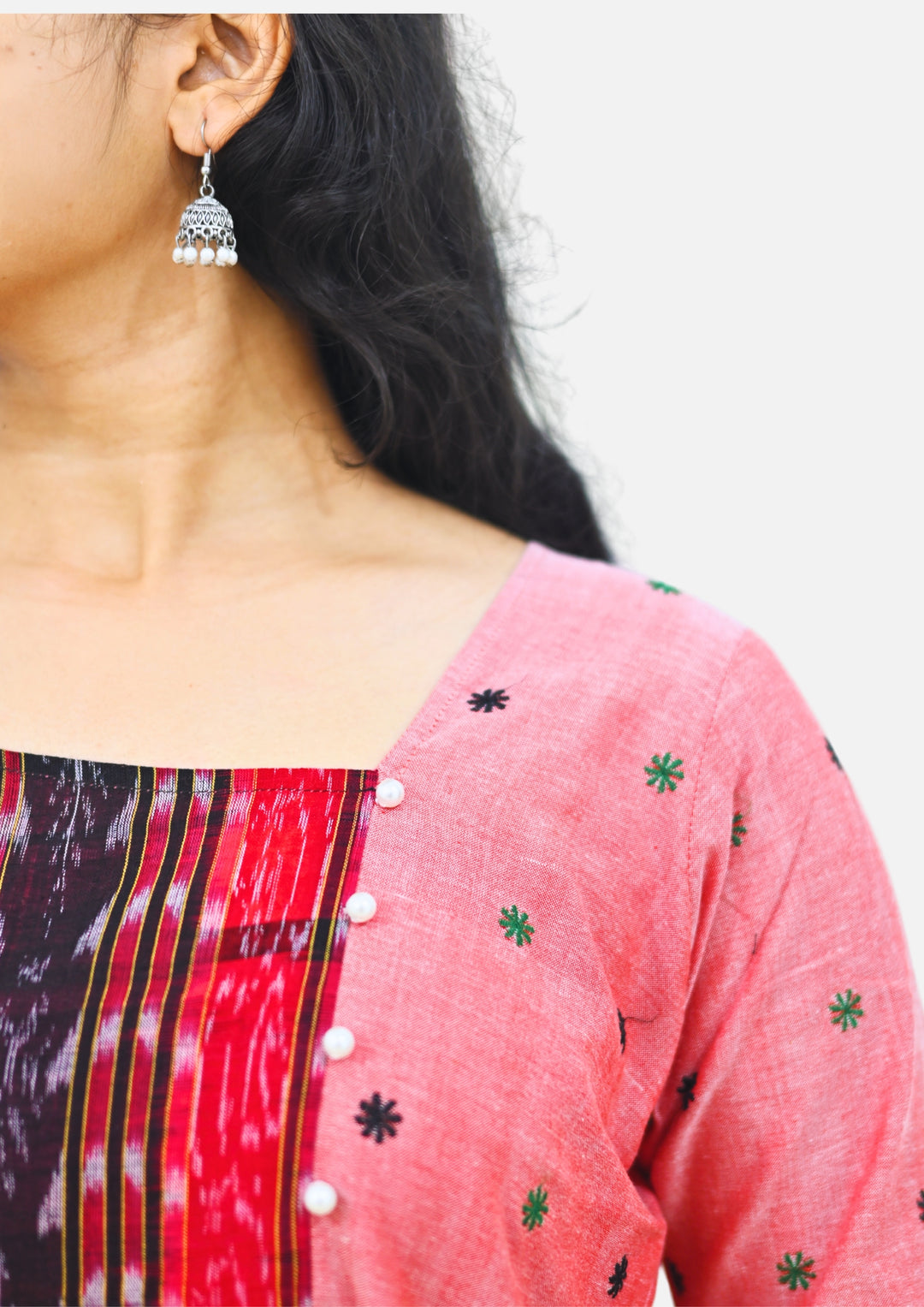 Wovio Modern Ikat Fusion Top D Neck – Pink Base with Mini Dot Motifs & Red–Black