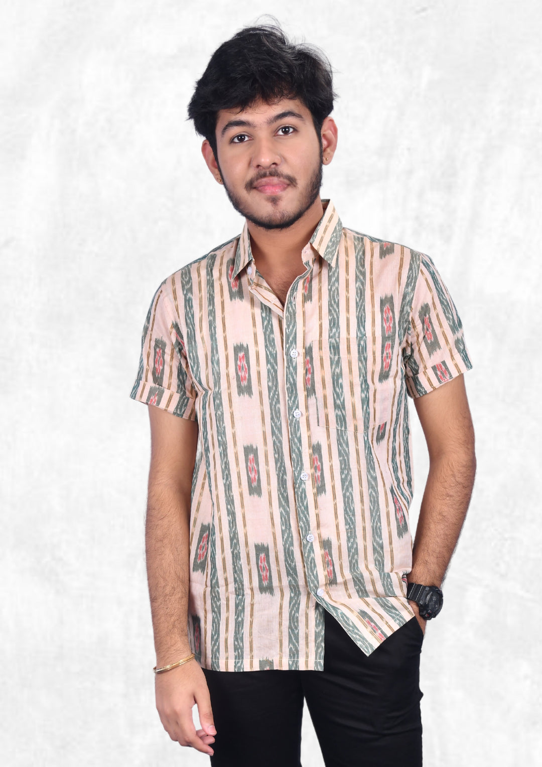 Sambalpuri Handloom  Cotton Men's Half-sleeve Shirt in Beige & Green