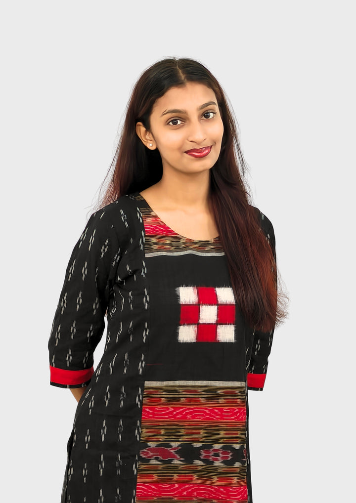 Sambalpuri Women's Kurti – Black with Red and White Pasapali Ikat Motif