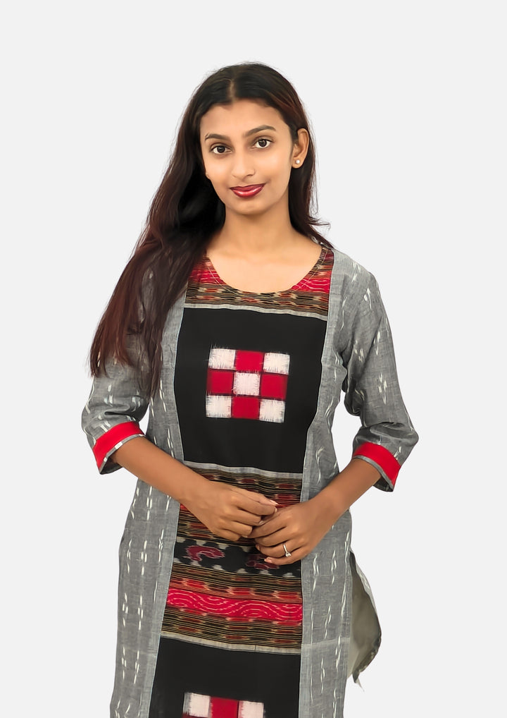 Sambalpuri Women's Kurti – Grey with Black, Red, and White Pasapali Ikat Motif