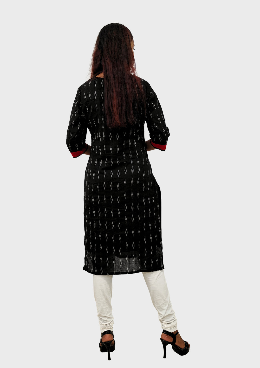 Sambalpuri Women's Kurti – Black with Red and White Pasapali Ikat Motif