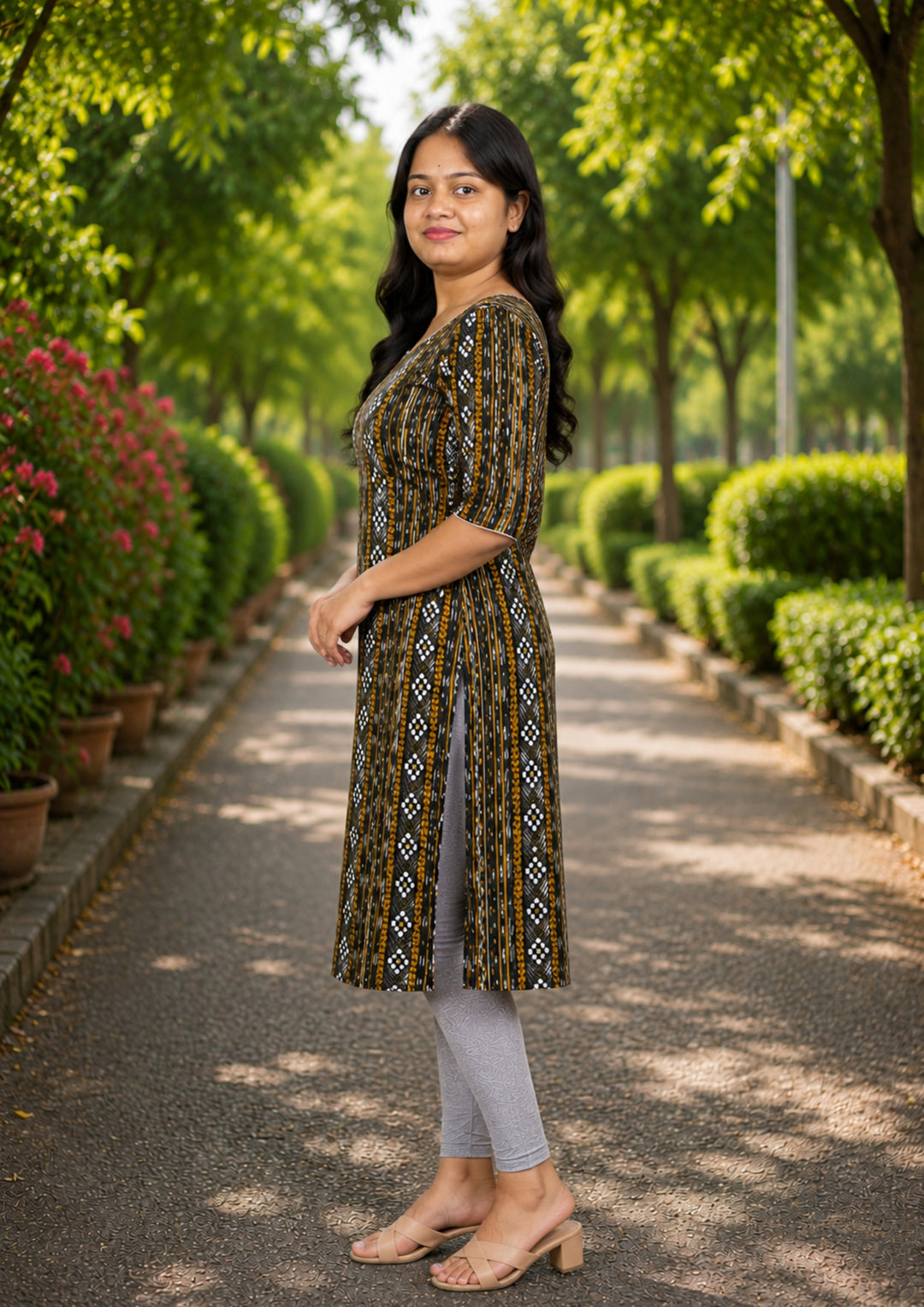 Sambalpuri Women's Kurti - Ebony Gold Heritage Kurti with Black