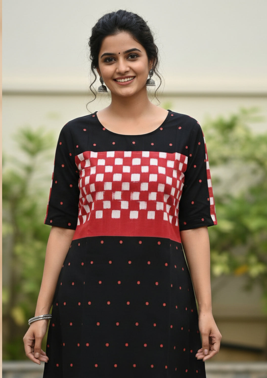 Sambalpuri Women's Kurti - with Full Sapta Black Butti