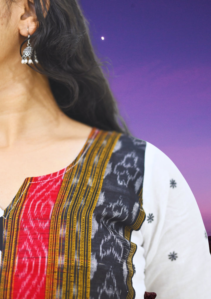 Wovio Modern Ikat Fusion Top V Neck – White Base with Mini Dot Motifs & Red–Black