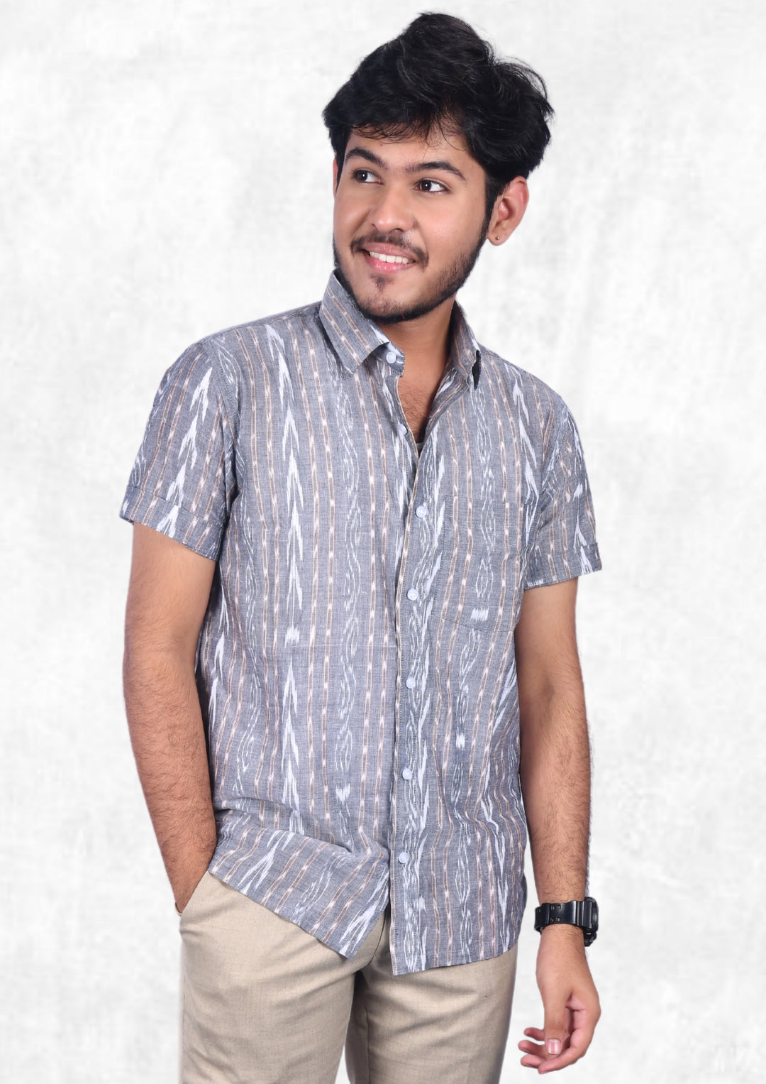 Hand-woven Sambalpuri Cotton Men's Half-sleeve Shirt in Grey