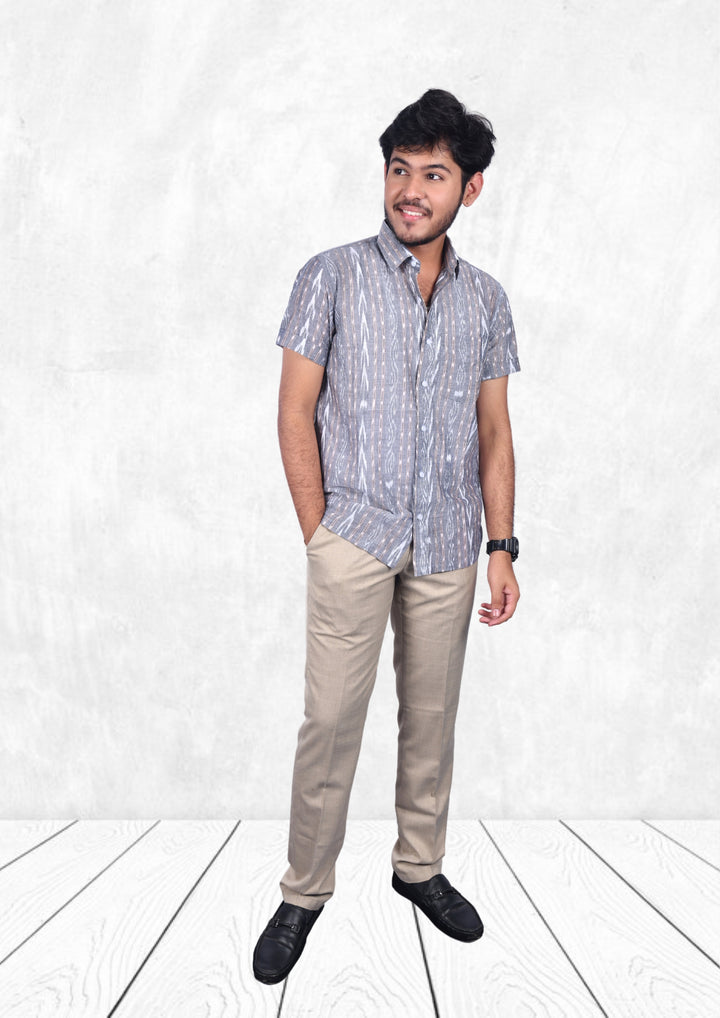 Hand-woven Sambalpuri Cotton Men's Half-sleeve Shirt in Grey