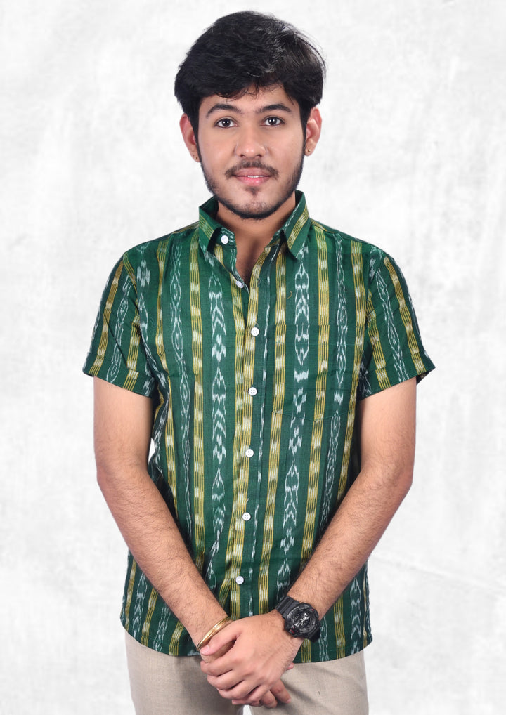 Sambalpuri Handloom Men's Cotton Half-sleeve Shirt in Green