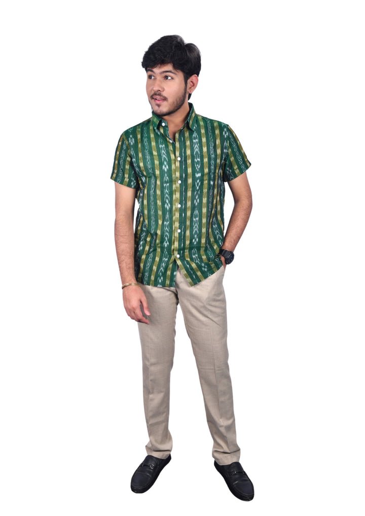 Sambalpuri Handloom Men's Cotton Half-sleeve Shirt in Green