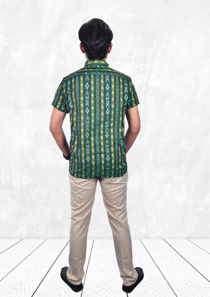 Sambalpuri Handloom Men's Cotton Half-sleeve Shirt in Green