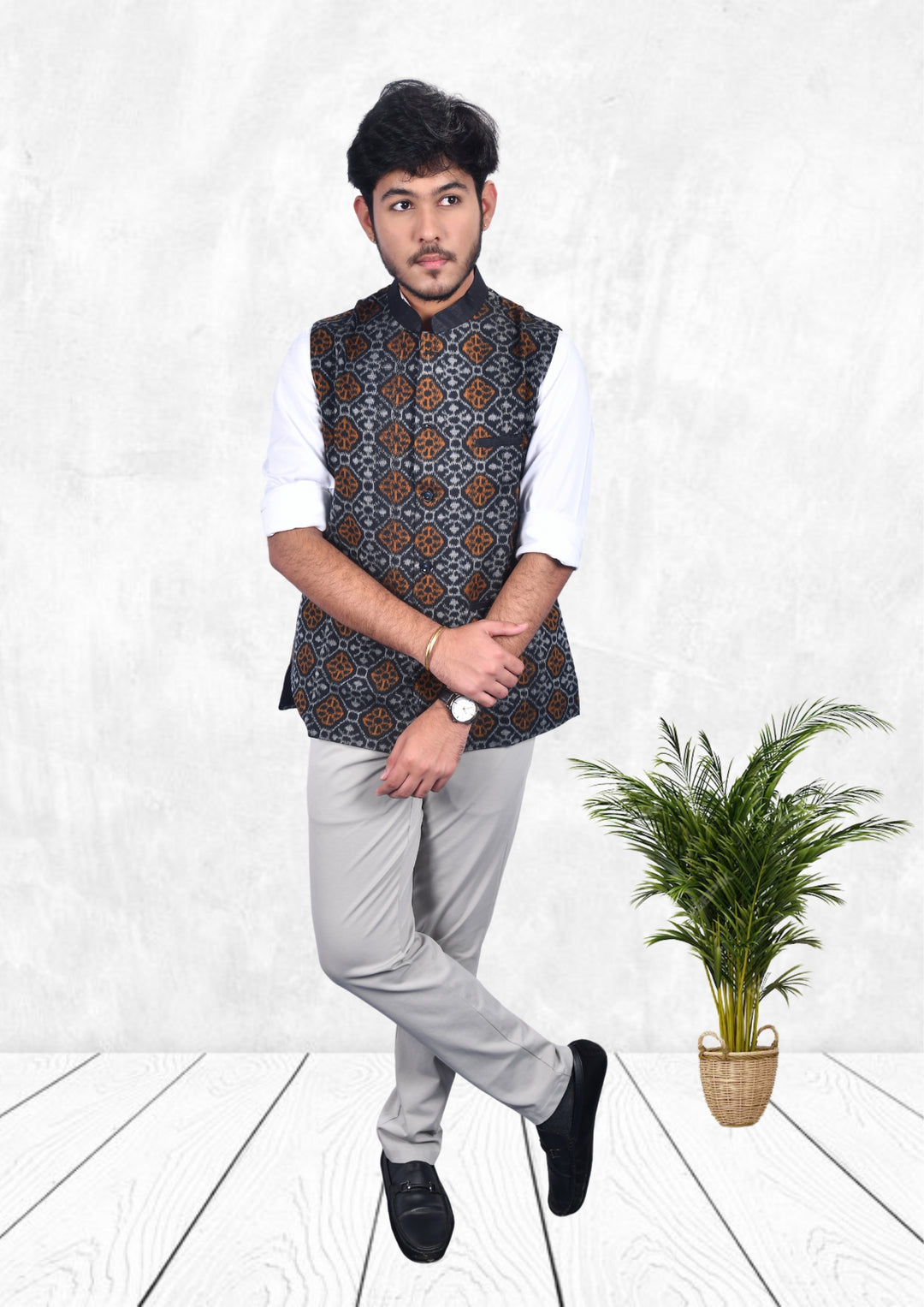 Hand-woven Sambalpuri Pure Cotton Men's Half Jacket in Black & Grey