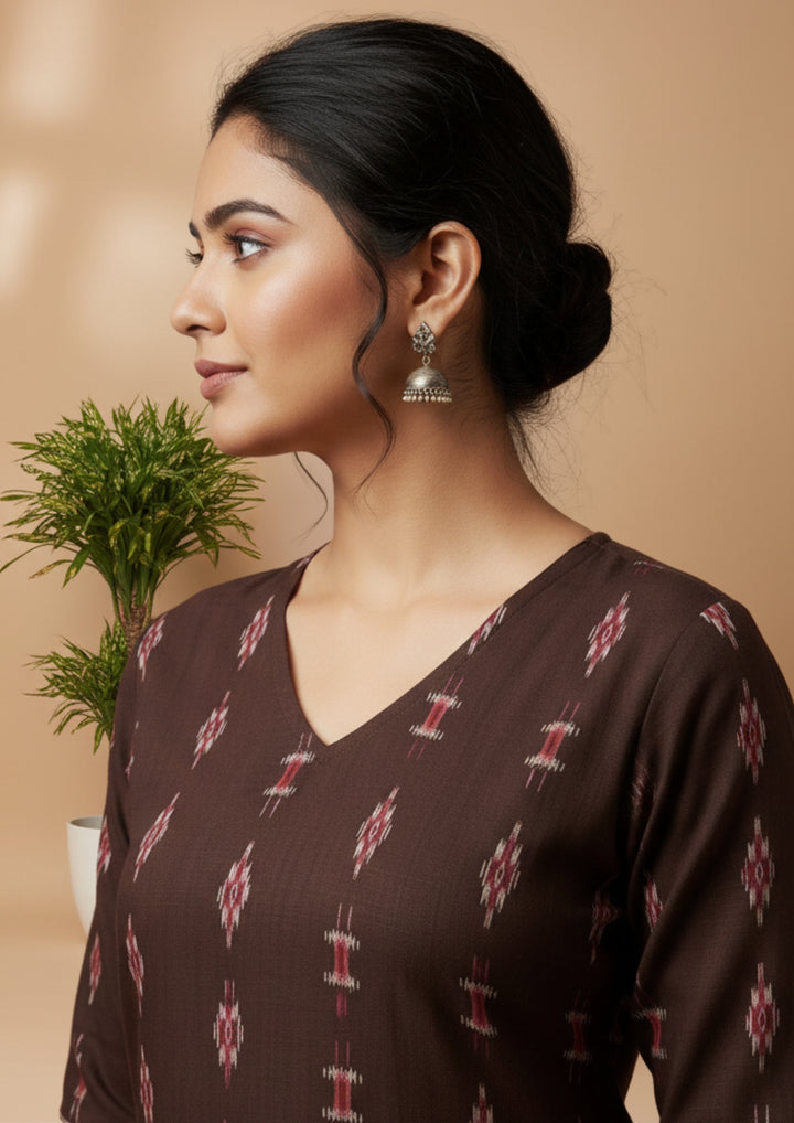 Sambalpuri Women's Kurti - Burgundy (Maroon) Graceful Design Ikkat Kurti