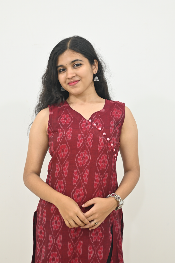 Wovio Modern Ikat Dress - Sleeveless Maroon Base with Wavy Motif & Button Accent