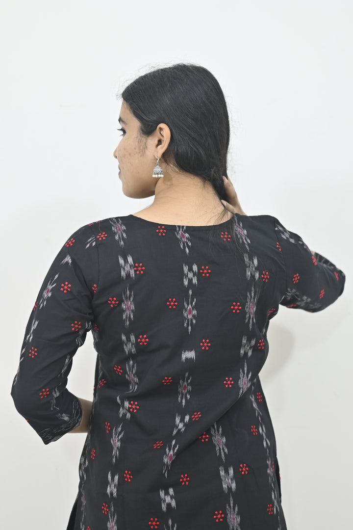 Wovio Modern Ikat Fusion Top V Neck – Black Base with Mini Dot Motifs & Red–Black