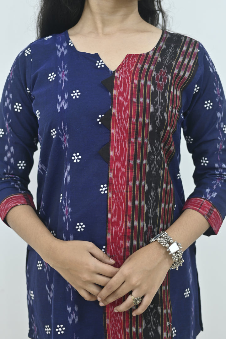 Wovio Modern Ikat Fusion Top V Neck – Blue Base with Mini Dot Motifs & Red–Black