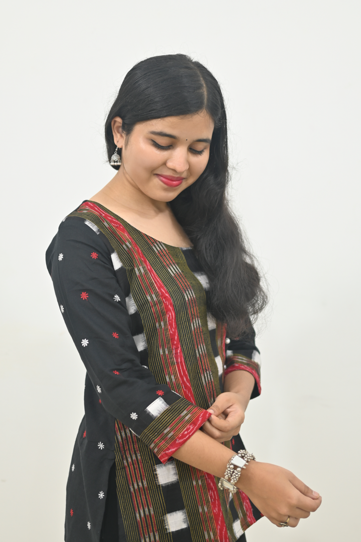 Wovio Modern Ikat Fusion Top D Neck – Black Base with Mini Dot Motifs & Red–Black