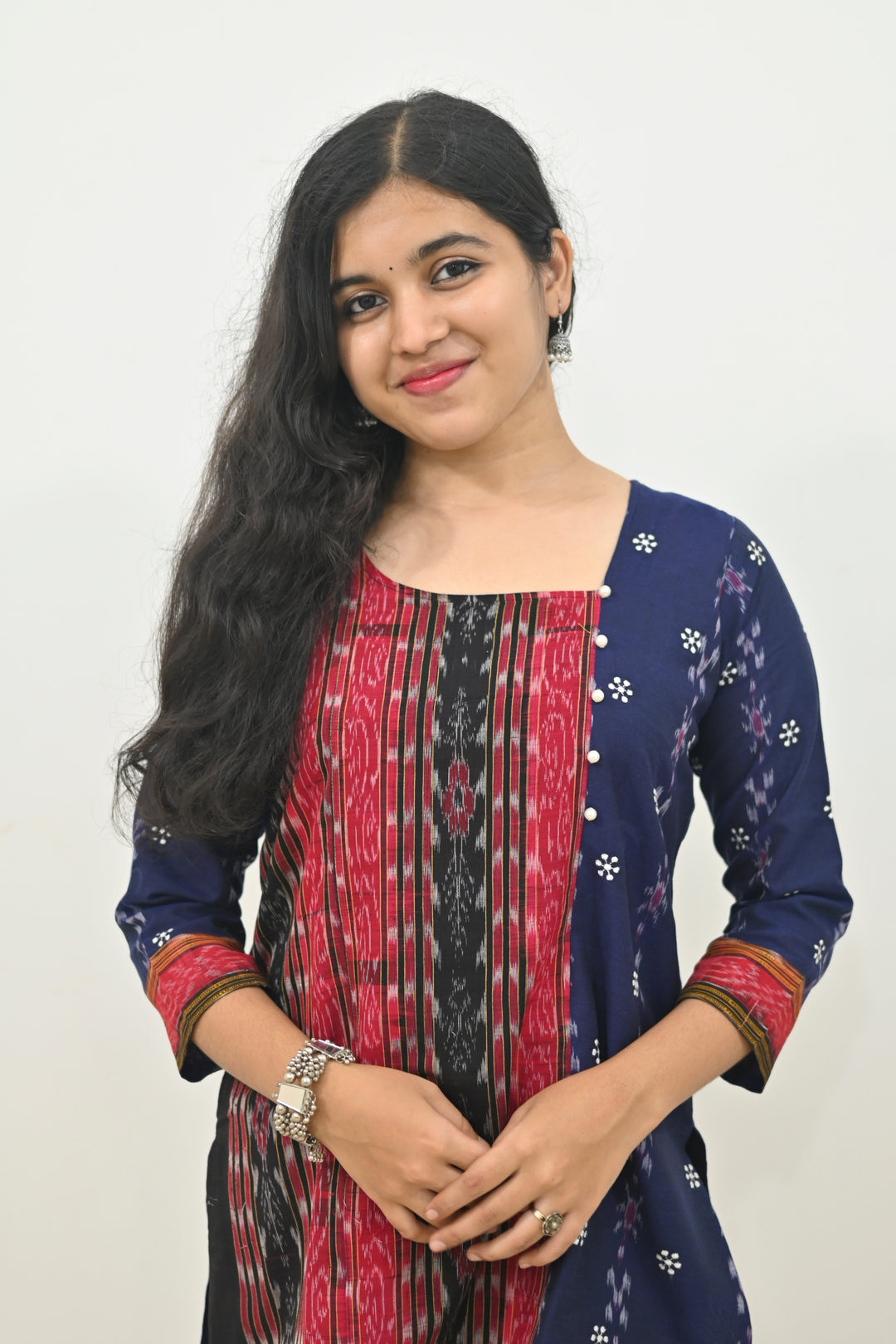 Wovio Modern Ikat Fusion Top D Neck – Blue Base with Mini Dot Motifs & Red–Black