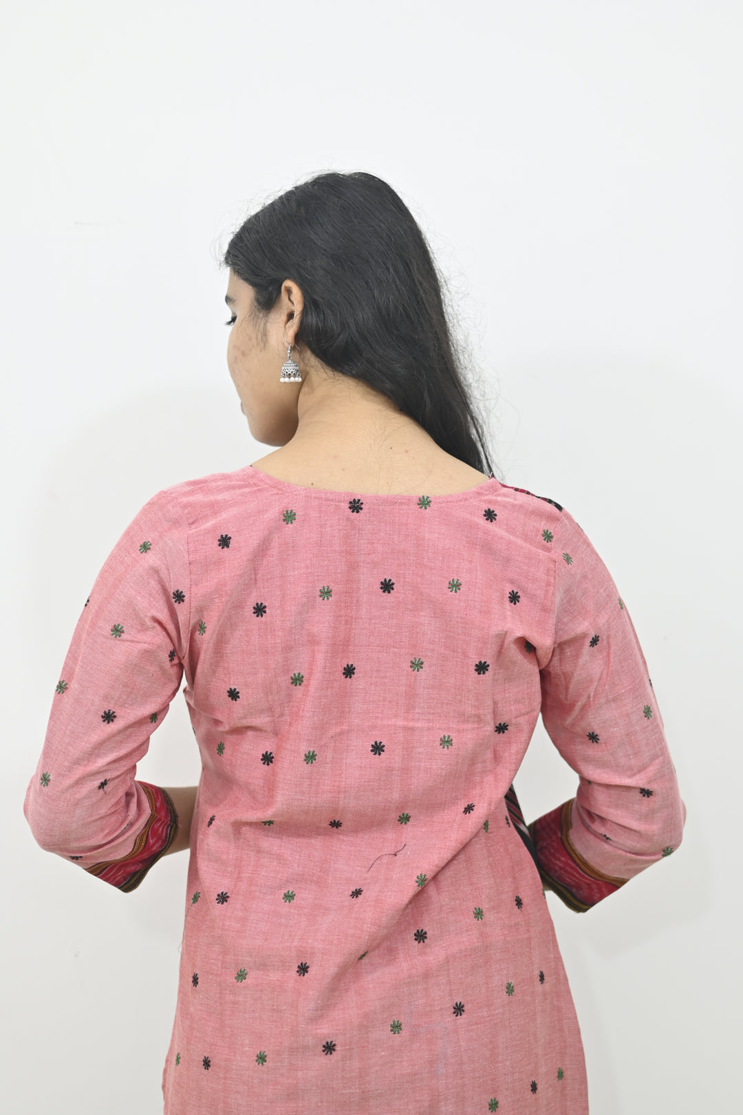 Wovio Modern Ikat Fusion Top D Neck – Pink Base with Mini Dot Motifs & Red–Black